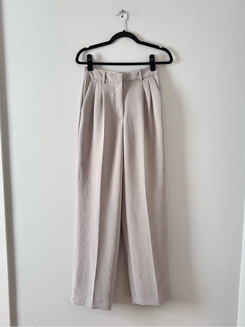 Aritzia The Effortless Pant Crepette Tailored Trouser Bottoms Wide Leg Grey
